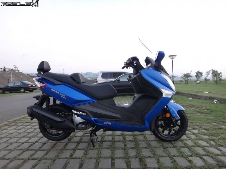 [開箱] 深藍好朋友 2014 SYM GTS300i abs 消光藍