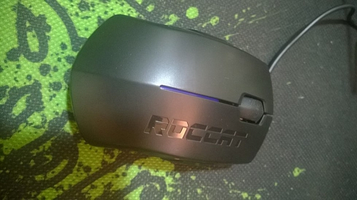 roccat pyra 開箱