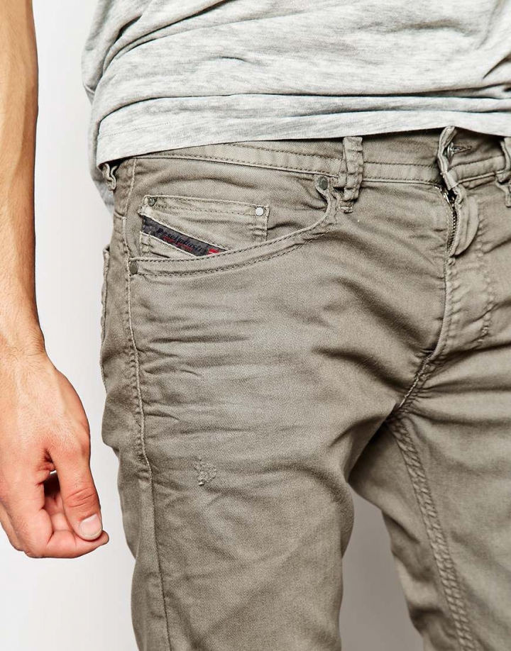 哪裡可買到Diesel Jeans Thavar 830H Slim Fit Grey Distressed?