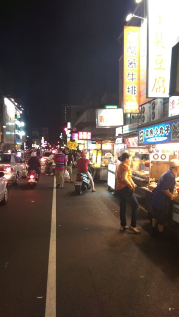 [圖多]可能會成為拍照熱門景點的台中紅點文旅