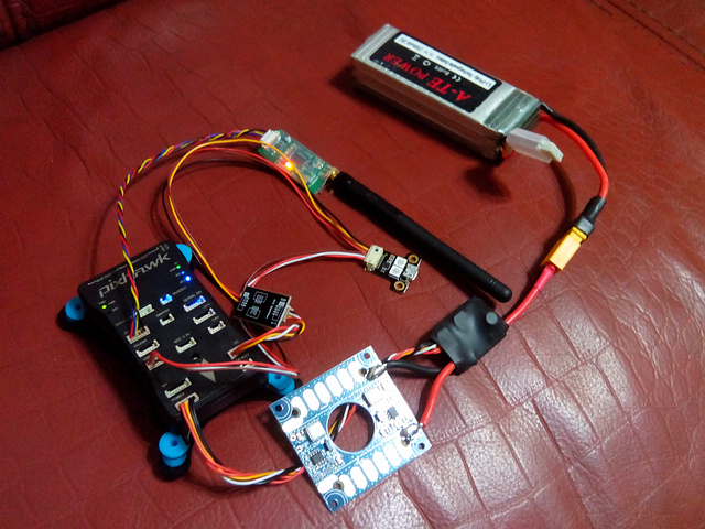 [分享] 新世代Pixhawk飛控之六軸空拍機-JET550X6誕生全記錄(持續更新中)