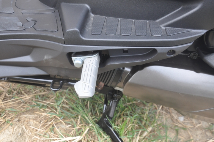 新手第一次開箱《雷霆 150 ABS Motocam 消光黑》
