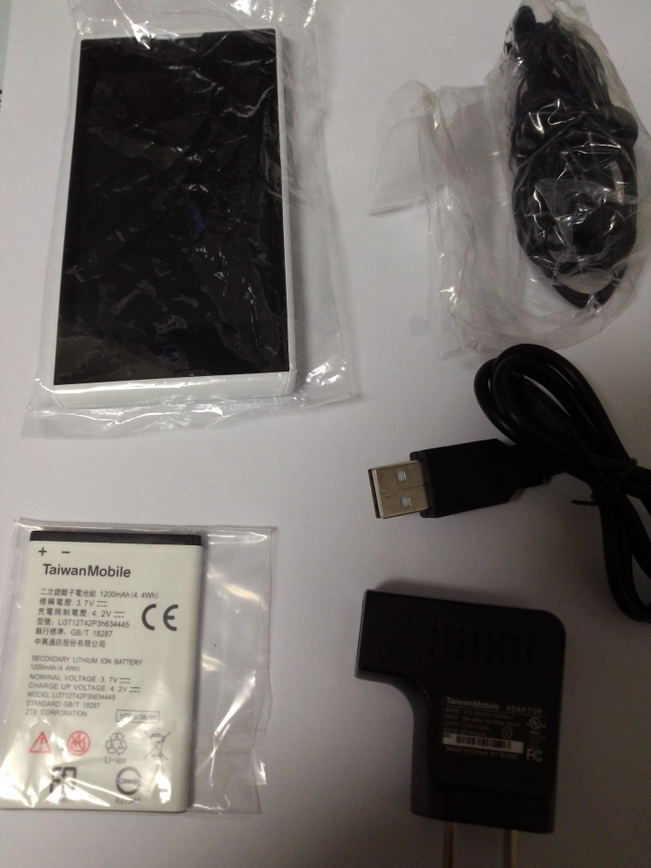 便宜的備用機 Amazing A4S 開箱 !(新增ART模式、簡易模式截圖)