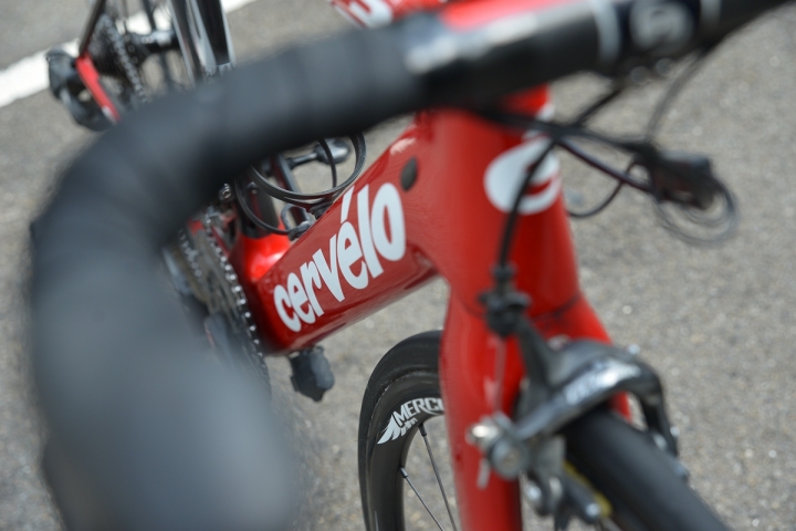 男人就該駕馭~~紅鬃烈馬~~   New Cervelo S3 2014 圖多字少...