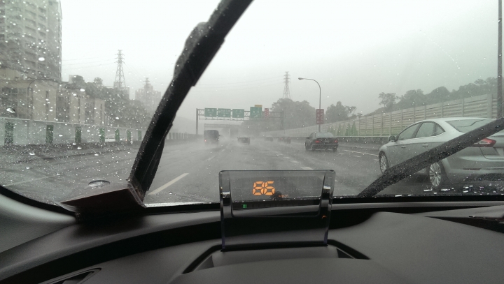 [3000km暴雨測試]LUXGEN S5 Turbo x 米其林輪胎Pilot Sport 3！