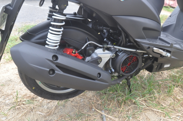新手第一次開箱《雷霆 150 ABS Motocam 消光黑》