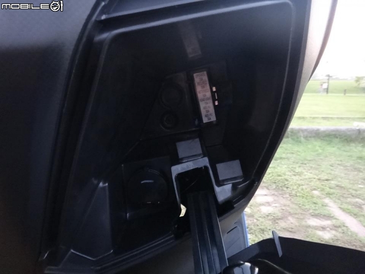 [開箱] 深藍好朋友 2014 SYM GTS300i abs 消光藍