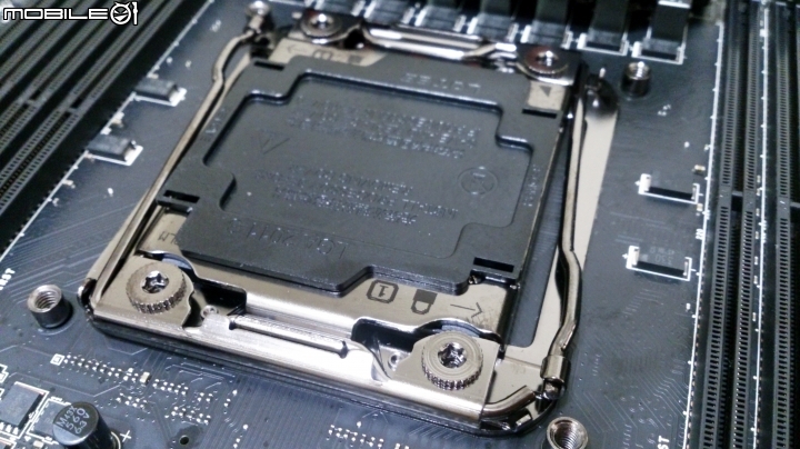 MSI X99S GAMING 7、5920X簡單開箱-接棒XD