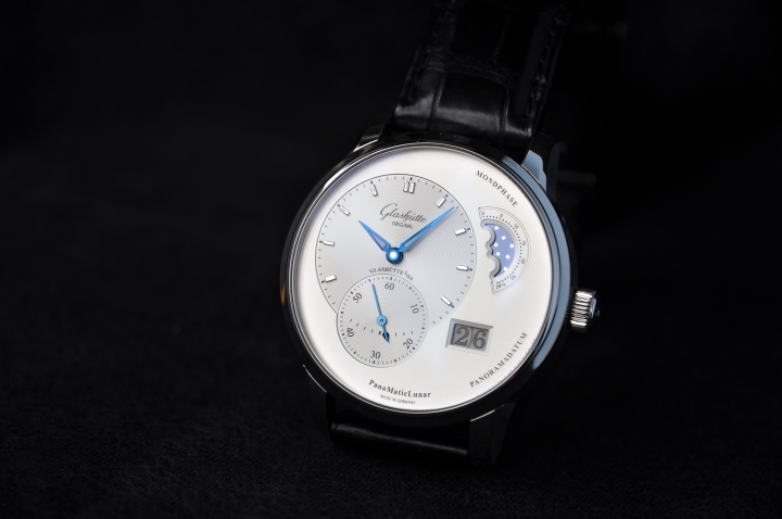 德意志精神的傳承，Glashutte Original 90偏心月相腕表