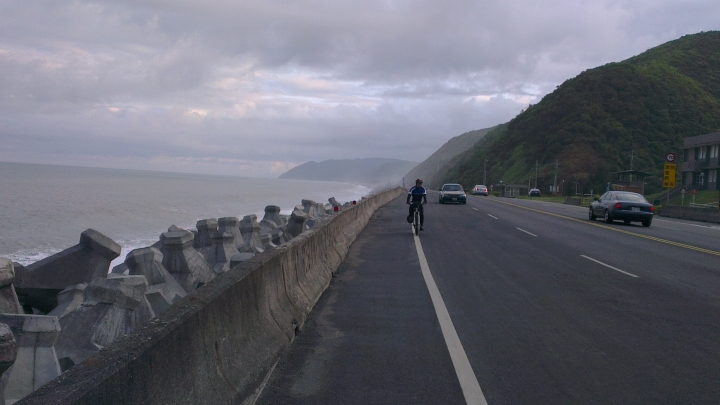 2014年 兩個菜鳥的單車機車14天環島行（第3天屏東船帆石 -> 台東金崙）