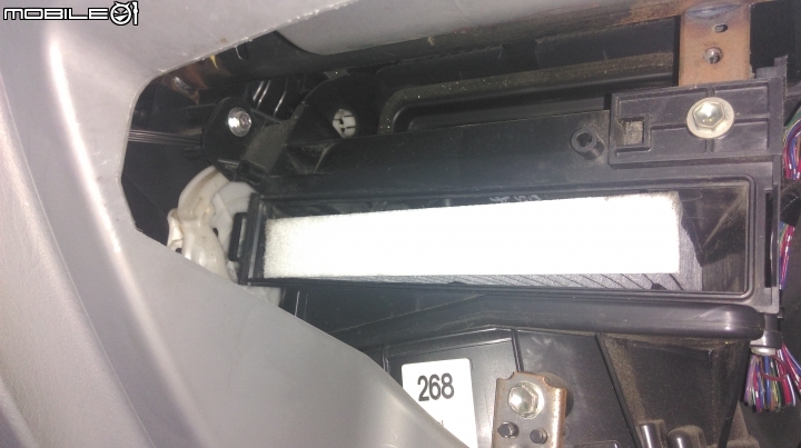 【DIY 幫自己的Toyota Innova 換冷氣濾網】