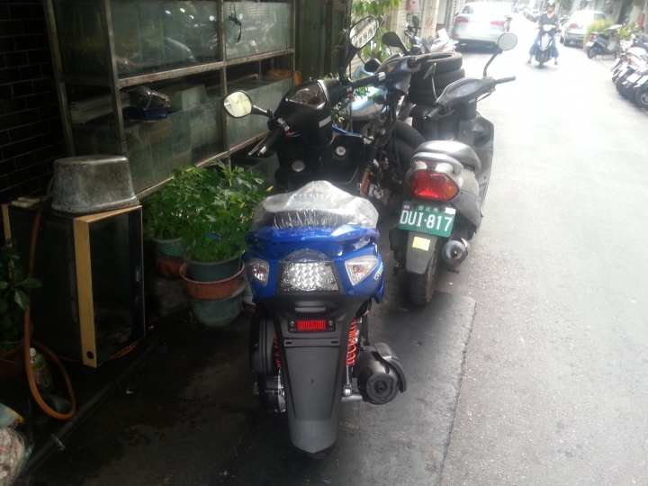 2014/9/19 KYMCO G6E 125 閃藍 開箱