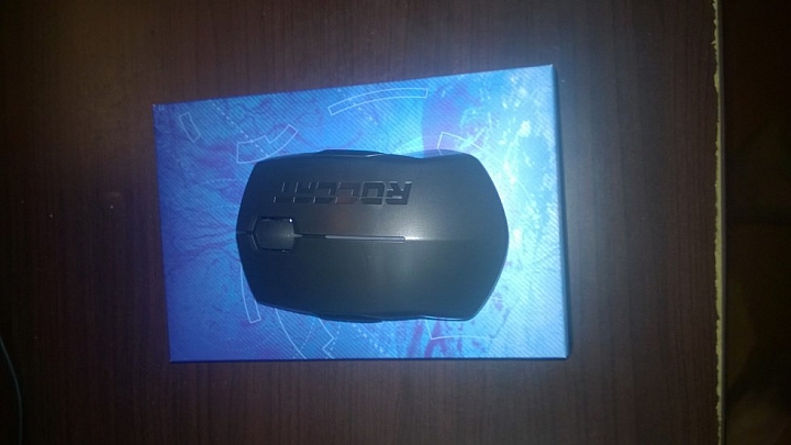 roccat pyra 開箱