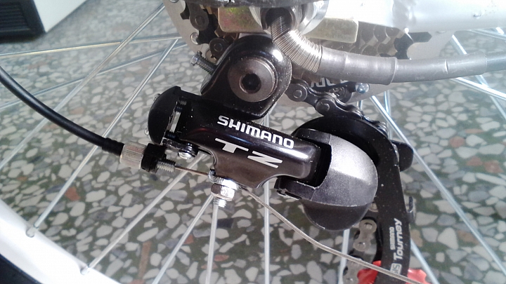 [開箱] 21速電動登山車