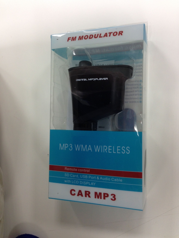 瘋mall購物輕鬆買試用活動分享~~車用 MP3 to FM 轎車 卡車 貨車 12V~24V 皆可使用~開箱~