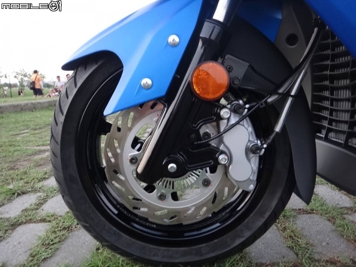 [開箱] 深藍好朋友 2014 SYM GTS300i abs 消光藍