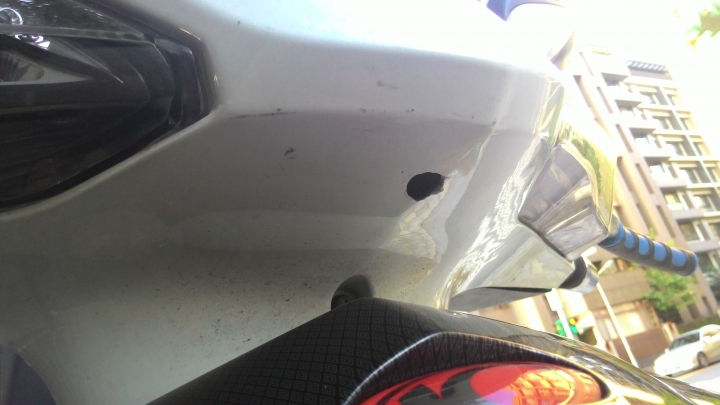 RACING 雷霆 安裝雙鏡頭行車紀錄器