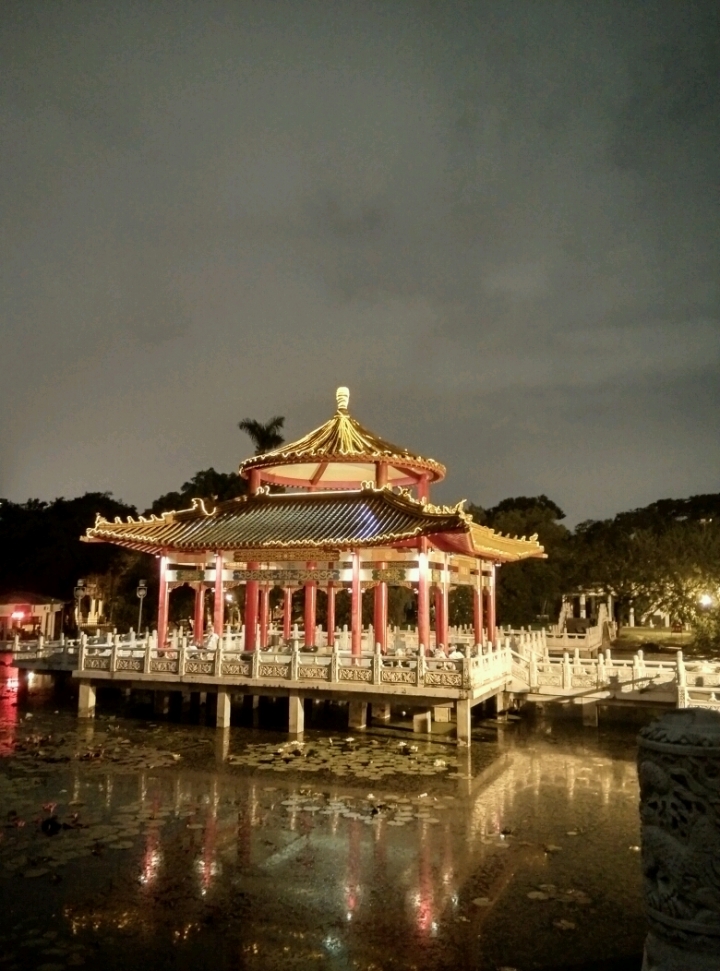 butterfly2 HDR 夜拍也很威！