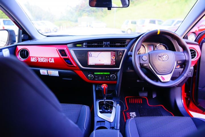 赤い彗星 --- TOYOTA AURIS 夏亞專用機四百公里體驗