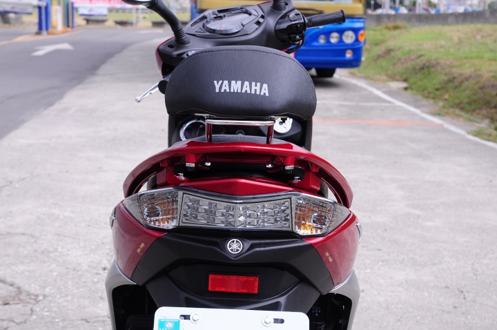 2014酒紅勁戰入手