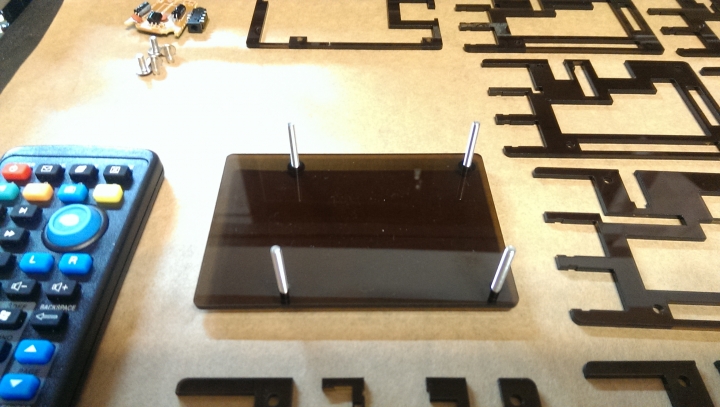 樹莓派Raspberry Pi B+ 自製壓克力外殼-內含搖控器電路及影音端子加裝國際影音端子