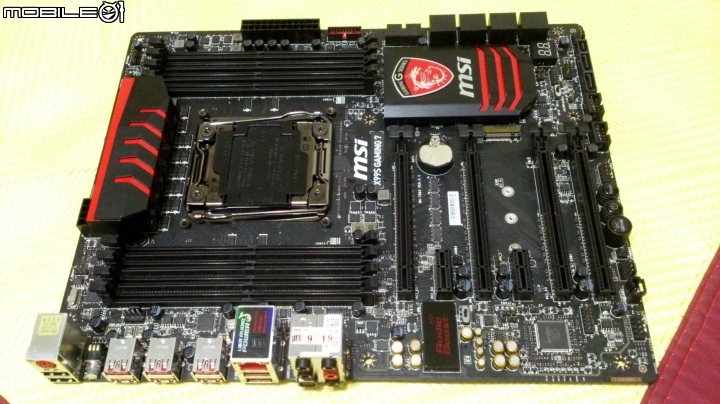 MSI X99S GAMING 7、5920X簡單開箱-接棒XD