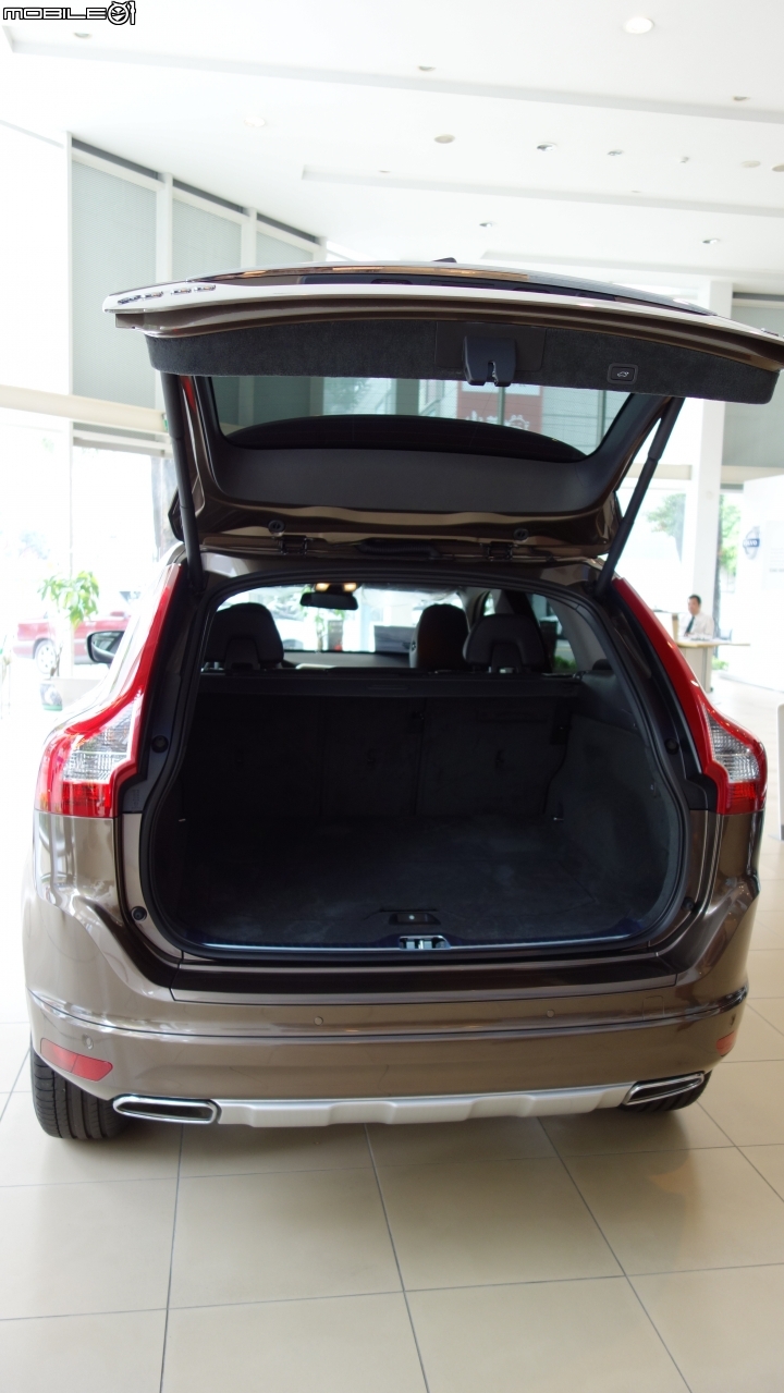 《VOLVO仲夏輕鬆遊》享受XC60 D4的充沛馳騁動力 [重新發文]