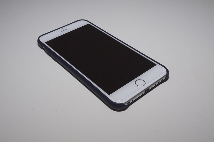 [簡單開箱]  iPhone 6 Plus 深藍色原廠皮套