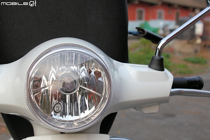 [開箱]Vespa LX125ie 雪地白. Do you Vespa?