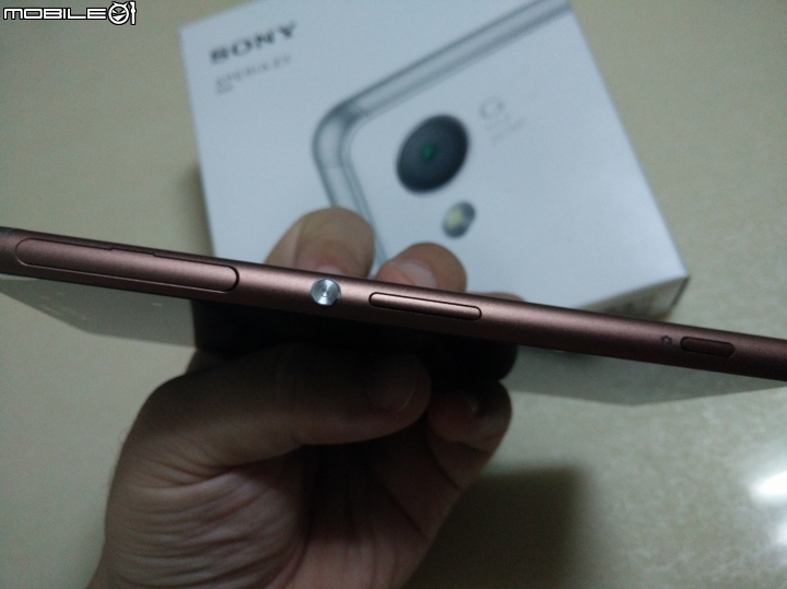 SONY Xperia Z3 DUAL (香港)雙卡版~簡單開箱~應該是台灣第一開吧><~