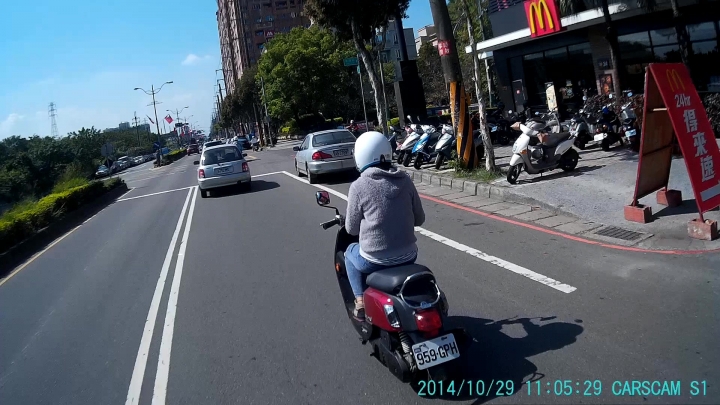 命比較重要還是玩手機比較重要
