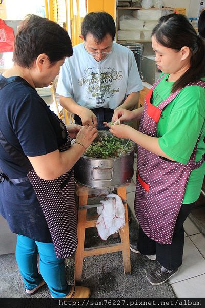 [食記] 宜蘭市 正常鮮肉小籠包 一粒七元美味小籠包
