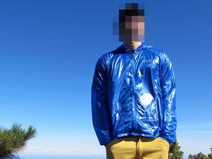 [開箱] Mountain Hardwear 輕量防水風衣