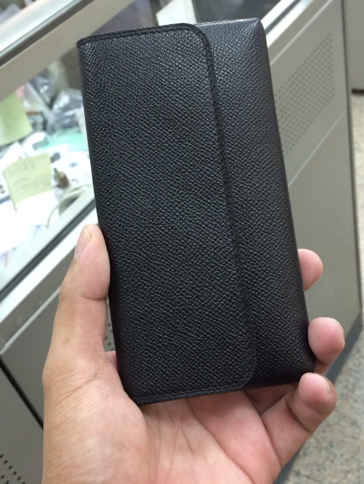 [開箱]iPhone 6 plus的橫式腰掛皮套。