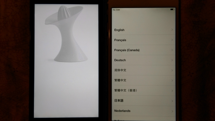 官網訂購的iphone6 金色64G  開箱發現 LCD螢幕右上角明顯偏暗暗角...