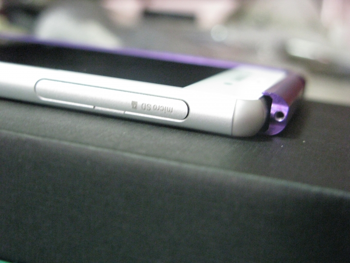 入手 KEWERS 的 SONY Xperia Z3 外框，簡單開箱！