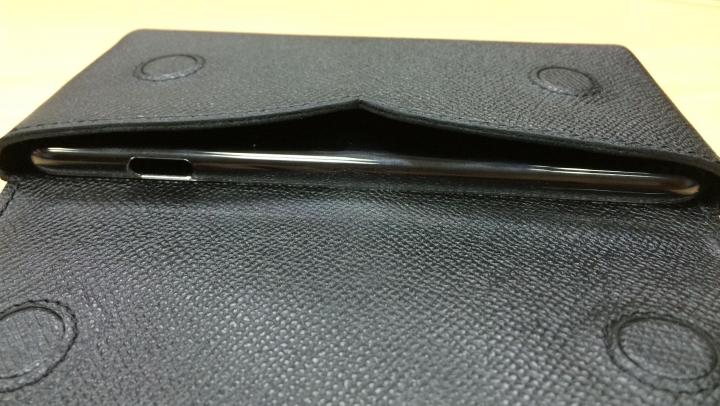 [開箱]iPhone 6 plus的橫式腰掛皮套。