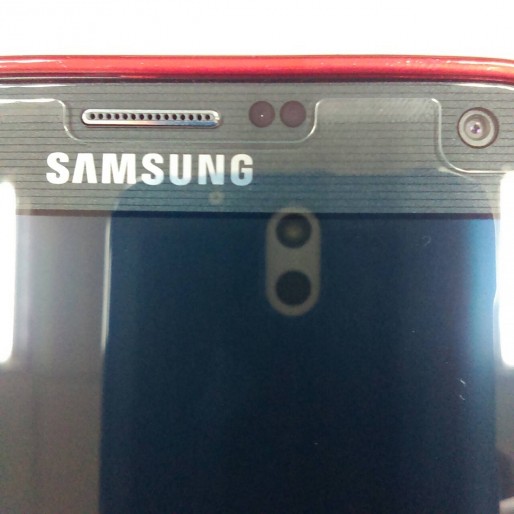 請問note4貼上玻璃貼之後會這樣？