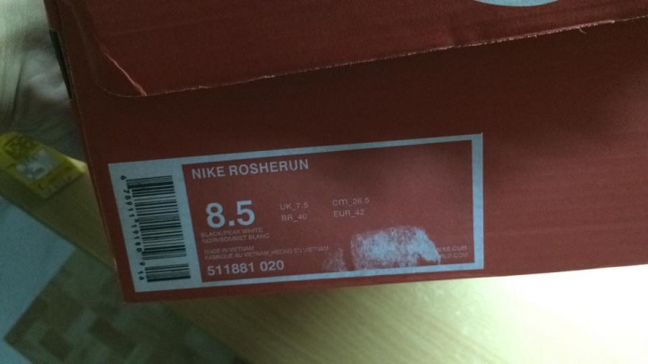 幫分辨ＮＩＫＥ Ｒosherun真假