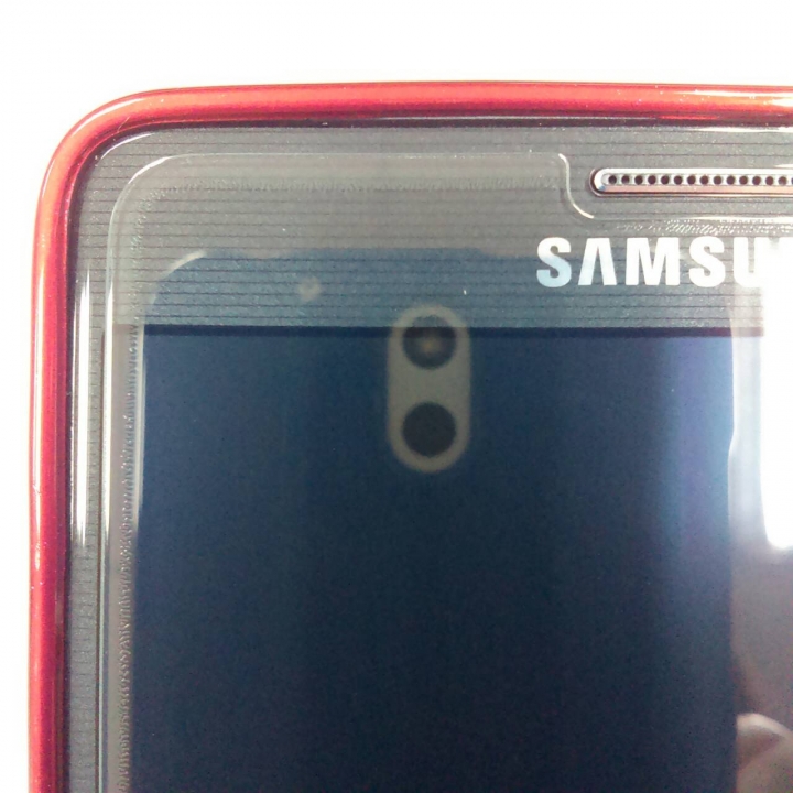 請問note4貼上玻璃貼之後會這樣？