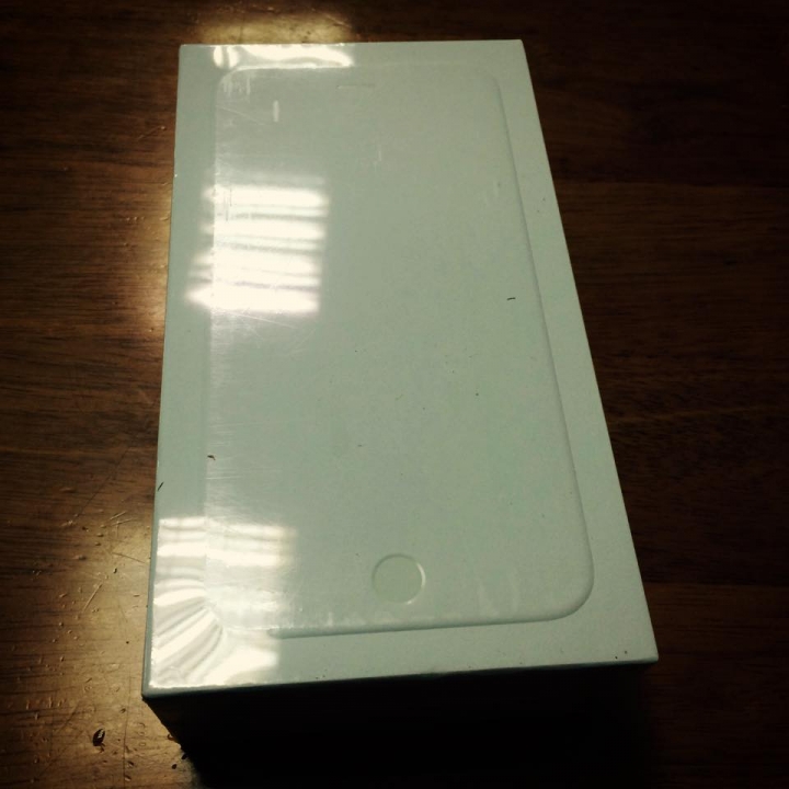iPhone 6 Plus 128GB  Space Grey unboxing (開箱)