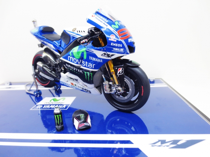 [作品分享]美夢再成真 Rossi & lorenzo鑑定過低 YZR-M1-2014