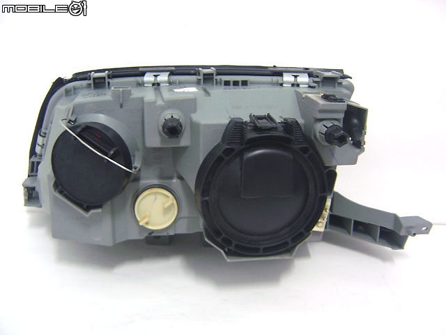 97年W202 C230大燈問題