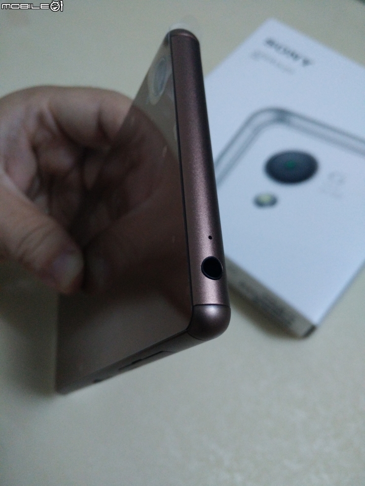 SONY Xperia Z3 DUAL (香港)雙卡版~簡單開箱~應該是台灣第一開吧><~