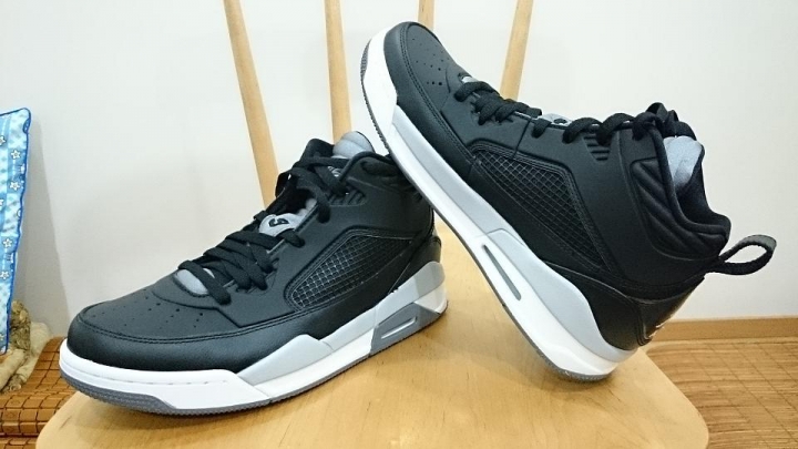 分享：黑色 JORDAN FLIGHT 9.5