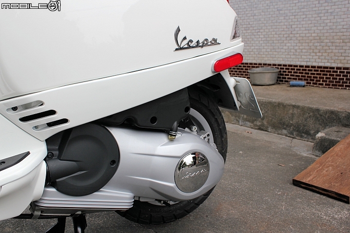 [開箱]Vespa LX125ie 雪地白. Do you Vespa?