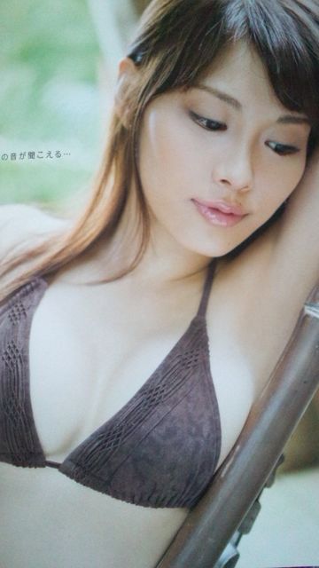 十年播報無人問,一脫成名舔下肢~人間胸器!日本氣象女主播美馬怜子