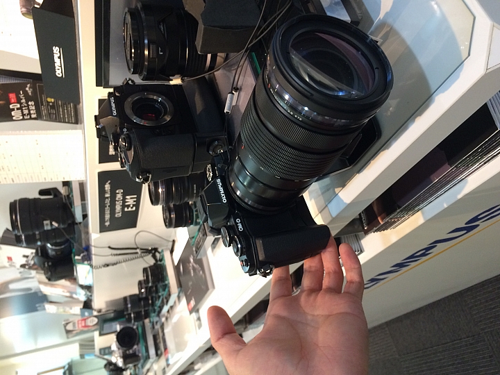 到御茶ノ水的Showroom試（撫摸）Olympus 40-150mm F2.8