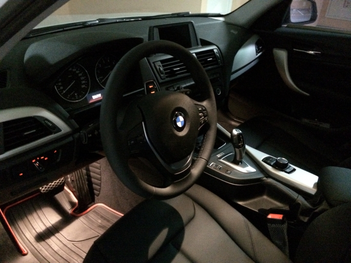 [簡易開箱] BMW 116i 都會版