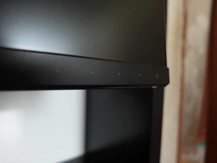 Dell U2414H 及陽春工作桌 微開箱